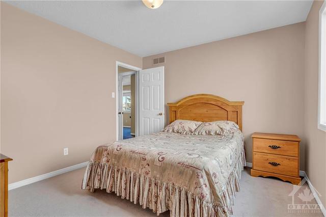 1000 Serenity Avenue, House detached with 4 bedrooms, 3 bathrooms and 5 parking in Ottawa ON | Image 19