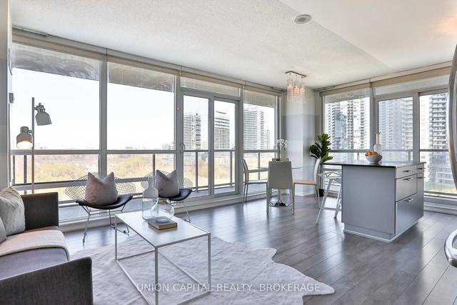 1004 - 15 Legion Rd, Condo with 2 bedrooms, 2 bathrooms and 1 parking in Toronto ON | Image 34