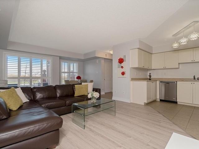 1 - 2444 Post Rd, Townhouse with 2 bedrooms, 2 bathrooms and 1 parking in Oakville ON | Image 6