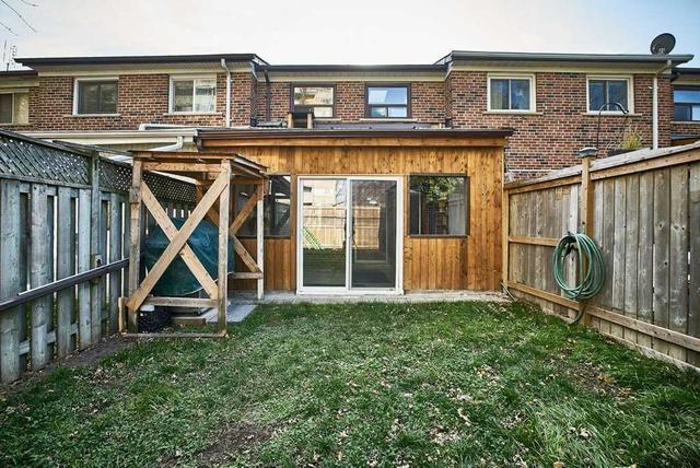 74 Halsey Ave, House attached with 3 bedrooms, 2 bathrooms and 3 parking in Toronto ON | Image 29