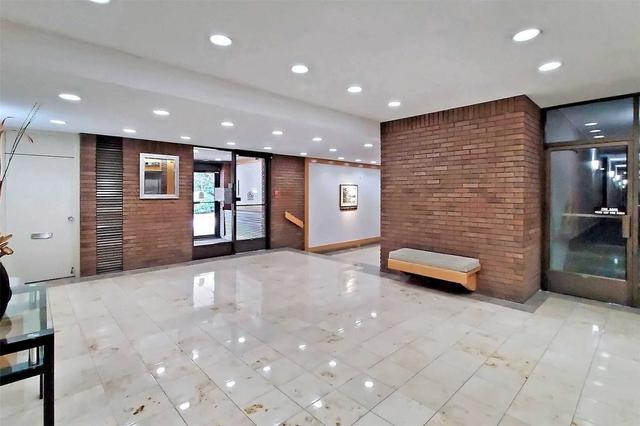 1206 - 50 Baif Blvd, Condo with 3 bedrooms, 2 bathrooms and 2 parking in Richmond Hill ON | Image 11