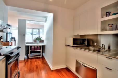 1036 - 111 Elizabeth St, Condo with 1 bedrooms, 1 bathrooms and 1 parking in Toronto ON | Image 5