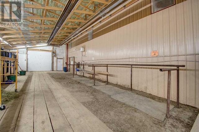 232060 Range Road 245, Home with 3 bedrooms, 2 bathrooms and null parking in Wheatland County AB | Image 46