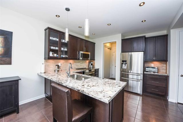 833 Farmstead Dr, House detached with 4 bedrooms, 4 bathrooms and 4 parking in Milton ON | Image 39
