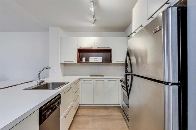 803 - 21 Carlton St, Condo with 1 bedrooms, 1 bathrooms and 1 parking in Toronto ON | Image 7