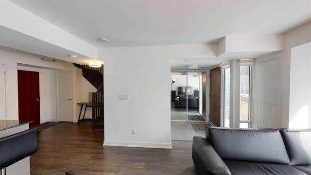 th 109 - 160 Flemington Rd, Townhouse with 2 bedrooms, 3 bathrooms and 1 parking in Toronto ON | Image 20