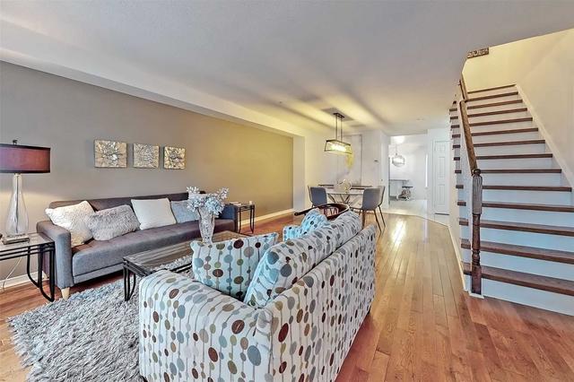 4 Guillet St, House attached with 3 bedrooms, 5 bathrooms and 2 parking in Toronto ON | Image 4