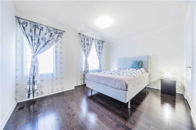 28 William Berczy Blvd, House attached with 3 bedrooms, 3 bathrooms and 2 parking in Markham ON | Image 10