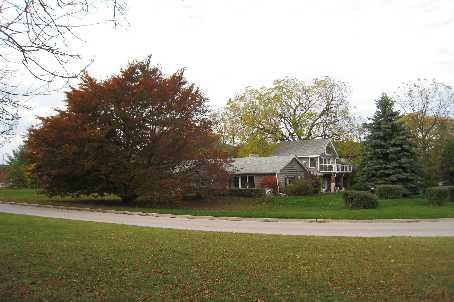20 Guildcrest Dr, House detached with 4 bedrooms, 3 bathrooms and 9 parking in Toronto ON | Image 1