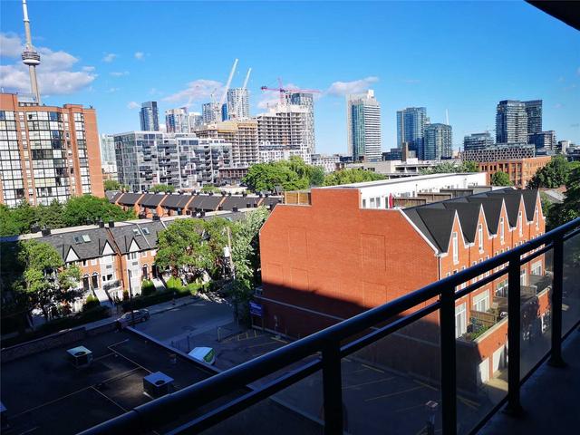 601 - 775 King St W, Condo with 2 bedrooms, 1 bathrooms and 1 parking in Toronto ON | Image 16