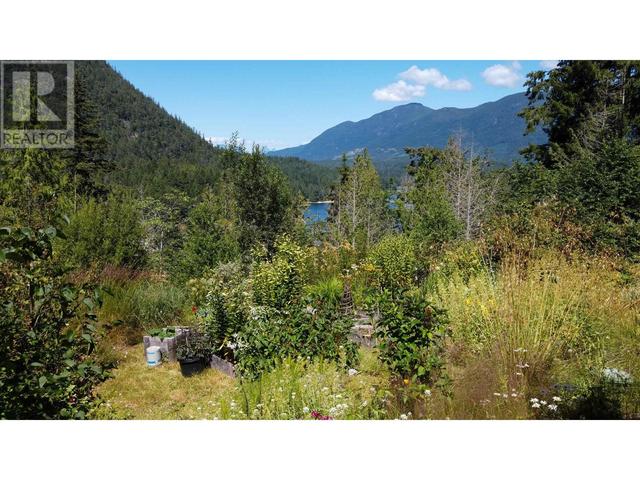12895 - 12899 Sunshine Coast Highway, House detached with 3 bedrooms, 3 bathrooms and null parking in Sunshine Coast A BC | Image 19