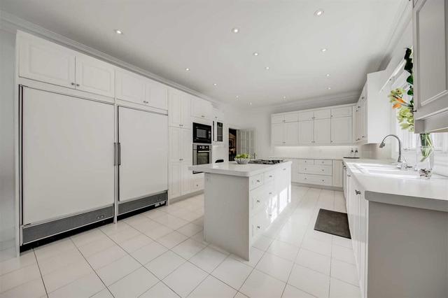 20 Blaine Dr W, House detached with 5 bedrooms, 5 bathrooms and 15 parking in Toronto ON | Image 9