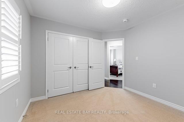 46 Faust Rdge, House detached with 4 bedrooms, 3 bathrooms and 3 parking in Vaughan ON | Image 25
