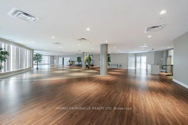 1002 - 2152 Lawrence Ave E, Condo with 3 bedrooms, 2 bathrooms and 1 parking in Toronto ON | Image 29