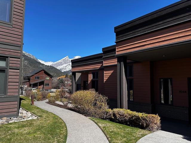 103b - 901 2nd Avenue, House attached with 2 bedrooms, 3 bathrooms and null parking in Fernie BC | Image 1