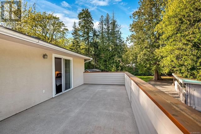 1900 Barrett Dr, House detached with 4 bedrooms, 2 bathrooms and 5 parking in North Saanich BC | Image 17