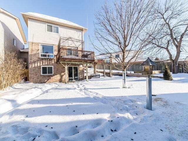 809 Wolfberry Crt, House attached with 3 bedrooms, 2 bathrooms and 3 parking in Oshawa ON | Image 29