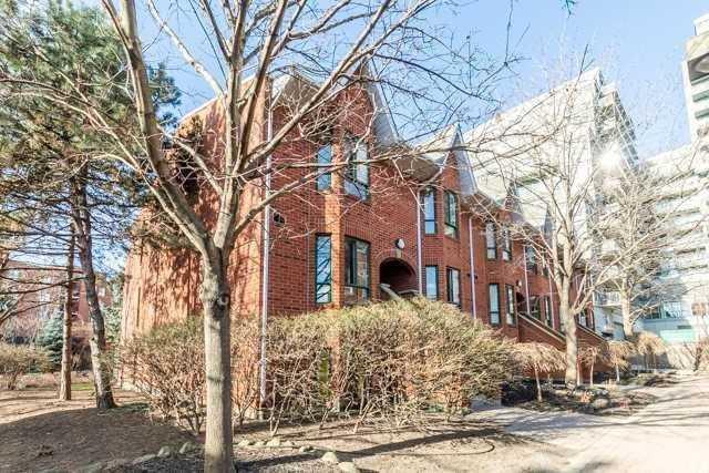 th 4a - 801 King St W, Townhouse with 2 bedrooms, 3 bathrooms and 1 parking in Toronto ON | Image 1