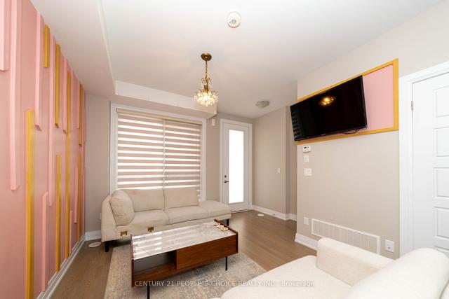 21 - 715 Lawrence Ave W, Townhouse with 2 bedrooms, 2 bathrooms and 0 parking in Toronto ON | Image 15