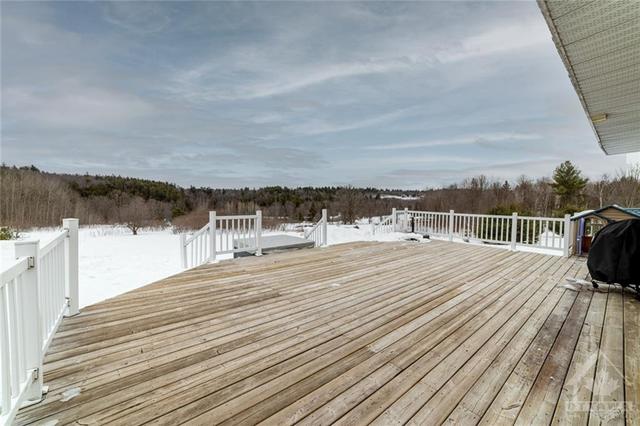 2427 Calabogie Road, House detached with 3 bedrooms, 2 bathrooms and 6 parking in Greater Madawaska ON | Image 26
