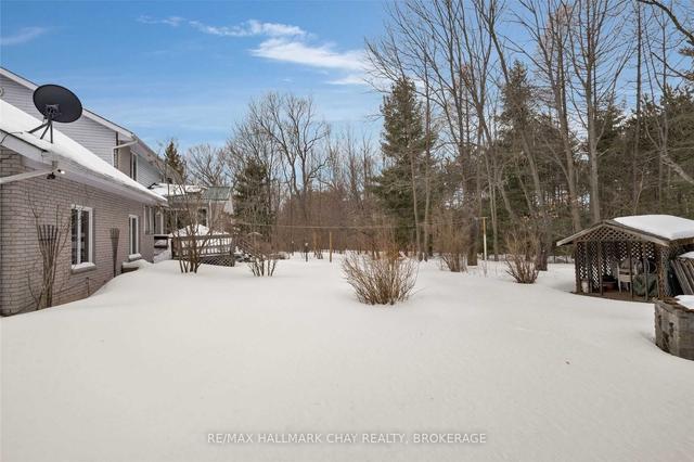 712 Mt St Louis Rd W, House detached with 3 bedrooms, 3 bathrooms and 11 parking in Oro Medonte ON | Image 32