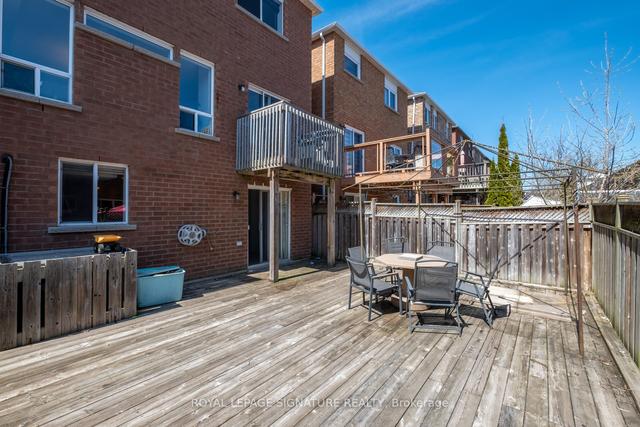 17 Vessel Cres, House detached with 3 bedrooms, 3 bathrooms and 2 parking in Toronto ON | Image 31