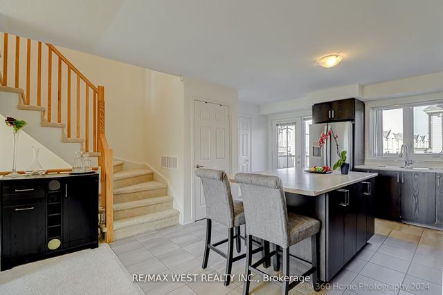 12 - 1 Beckenrose Crt, Townhouse with 2 bedrooms, 3 bathrooms and 2 parking in Brampton ON | Image 26