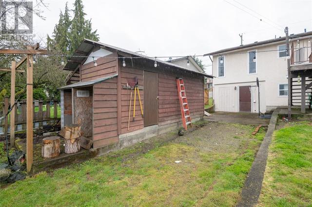 1129 Stillin Dr, House detached with 3 bedrooms, 3 bathrooms and 5 parking in Ladysmith BC | Image 45