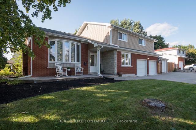4 Forest Glen Cres, House detached with 3 bedrooms, 3 bathrooms and 6 parking in Kitchener ON | Image 23