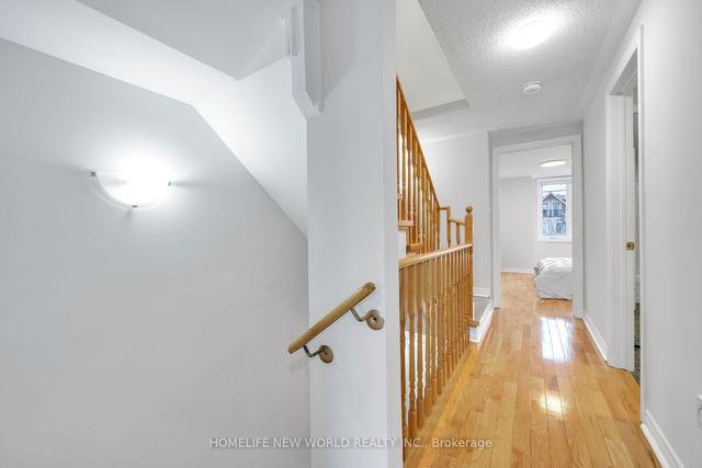 66f Finch Ave W, Townhouse with 3 bedrooms, 3 bathrooms and 2 parking in Toronto ON | Image 7