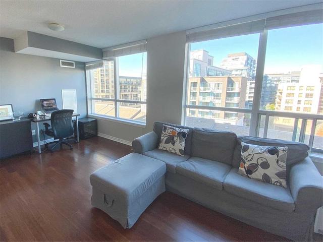 702 - 17 Barberry Pl, Condo with 2 bedrooms, 2 bathrooms and 1 parking in Toronto ON | Image 1