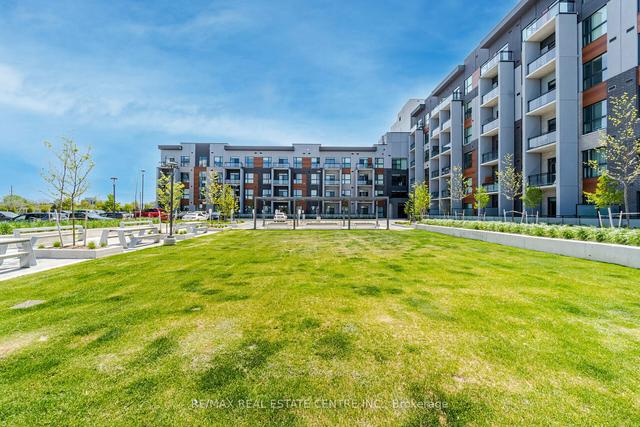 203 - 95 Dundas St W, Condo with 2 bedrooms, 2 bathrooms and 1 parking in Oakville ON | Image 17