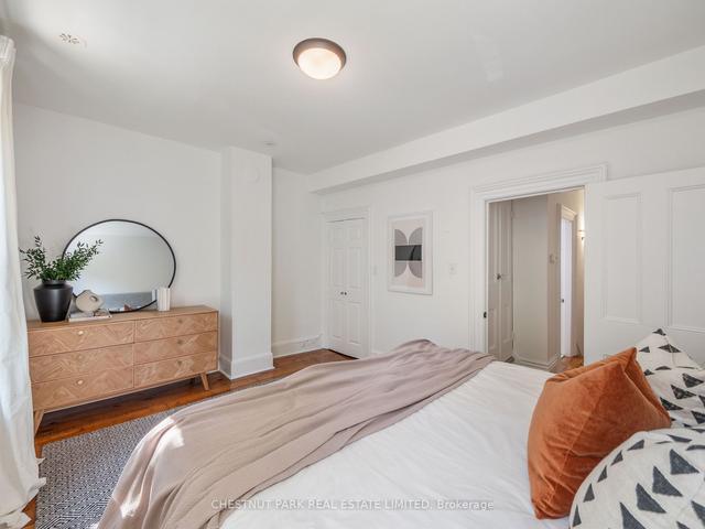 220 Ontario St, House attached with 3 bedrooms, 2 bathrooms and 1 parking in Toronto ON | Image 14