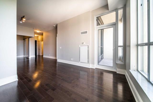 1003 - 23 Glebe Rd W, Condo with 2 bedrooms, 2 bathrooms and 1 parking in Toronto ON | Image 7