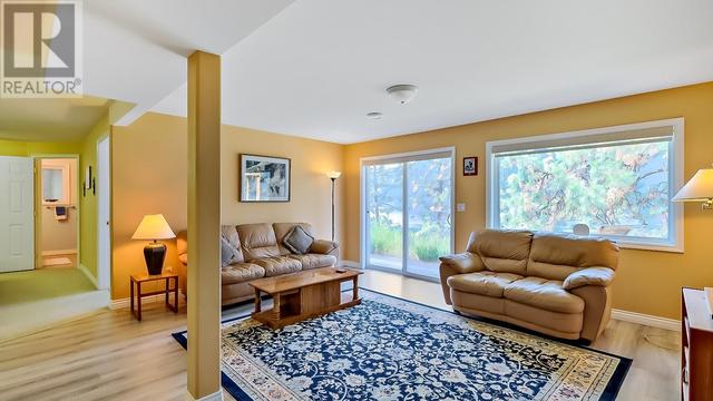 2188 Bennett Road, House detached with 4 bedrooms, 3 bathrooms and 4 parking in Kelowna BC | Image 26