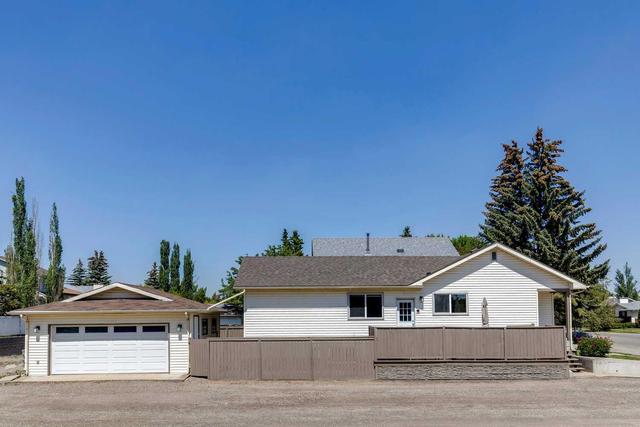 1035 Riverbend Drive Se, House detached with 4 bedrooms, 2 bathrooms and 2 parking in Calgary AB | Image 42