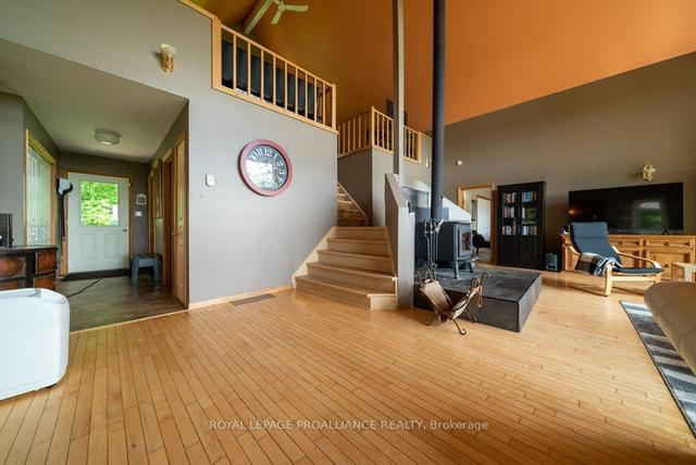 1066 Tower Lane S, House detached with 3 bedrooms, 1 bathrooms and 6 parking in North Frontenac ON | Image 8