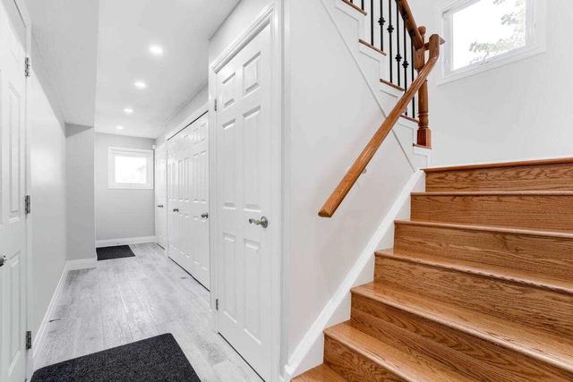 17 Majestic Cres, House detached with 3 bedrooms, 2 bathrooms and 4 parking in Brampton ON | Image 14