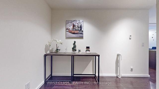 2304 - 180 University Ave, Condo with 1 bedrooms, 1 bathrooms and 1 parking in Toronto ON | Image 34