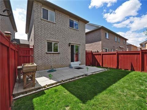 4010 Coachman Circ, House semidetached with 3 bedrooms, 3 bathrooms and 2 parking in Mississauga ON | Image 17