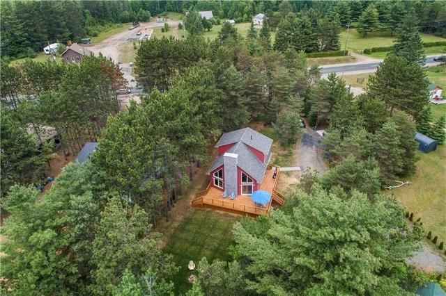 20583 60 Highway, House detached with 3 bedrooms, 2 bathrooms and 5 parking in Madawaska Valley ON | Image 2