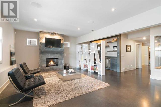 2012 29 Avenue Sw, House detached with 5 bedrooms, 5 bathrooms and 3 parking in Calgary AB | Image 39