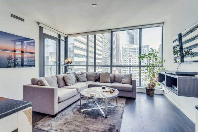 1104 - 8 Charlotte St, Condo with 1 bedrooms, 2 bathrooms and 1 parking in Toronto ON | Image 10