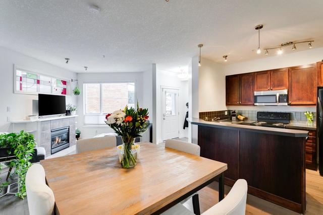 2 - 2040 35 Avenue Sw, Home with 2 bedrooms, 2 bathrooms and 1 parking in Calgary AB | Image 14