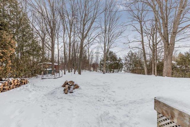 107 Kennedy Ave, House detached with 3 bedrooms, 1 bathrooms and 5 parking in Oro Medonte ON | Image 31
