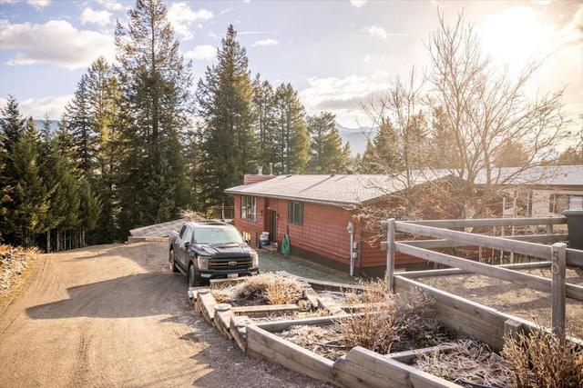 50 Cariboo Drive, House detached with 5 bedrooms, 3 bathrooms and 4 parking in Elkford BC | Image 31