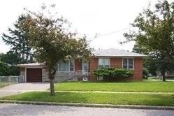 34 Gaitwin Pl, House detached with 4 bedrooms, 3 bathrooms and 3 parking in Toronto ON | Image 2