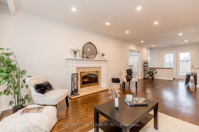 12 Boxbury Rd, House detached with 3 bedrooms, 3 bathrooms and 6 parking in Toronto ON | Image 37