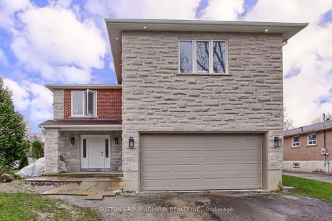 806 Magnolia Ave, Newmarket, ON, L3Y3C7 | Card Image