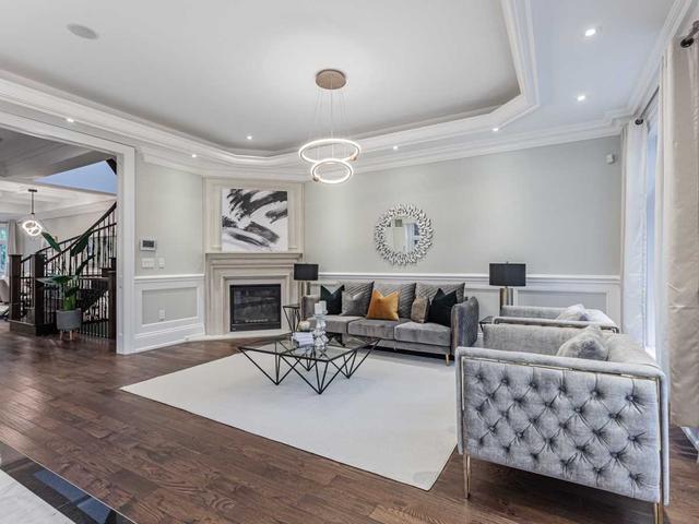 23 Chilton Rd, House detached with 4 bedrooms, 5 bathrooms and 3 parking in Toronto ON | Image 28